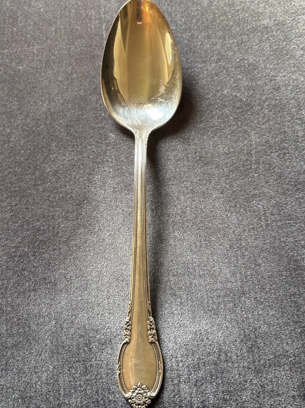 Vintage 1948 1847 Rogers Bros. Remembrance Pattern Serving Spoon